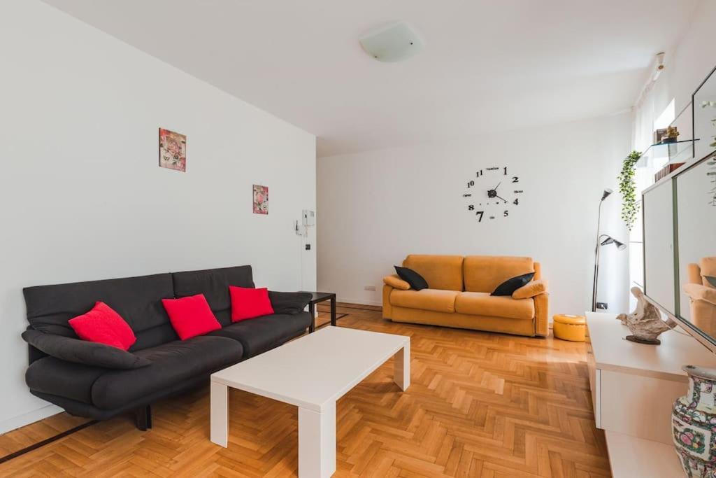 Piazza Unita Central Apartment トリエステ エクステリア 写真