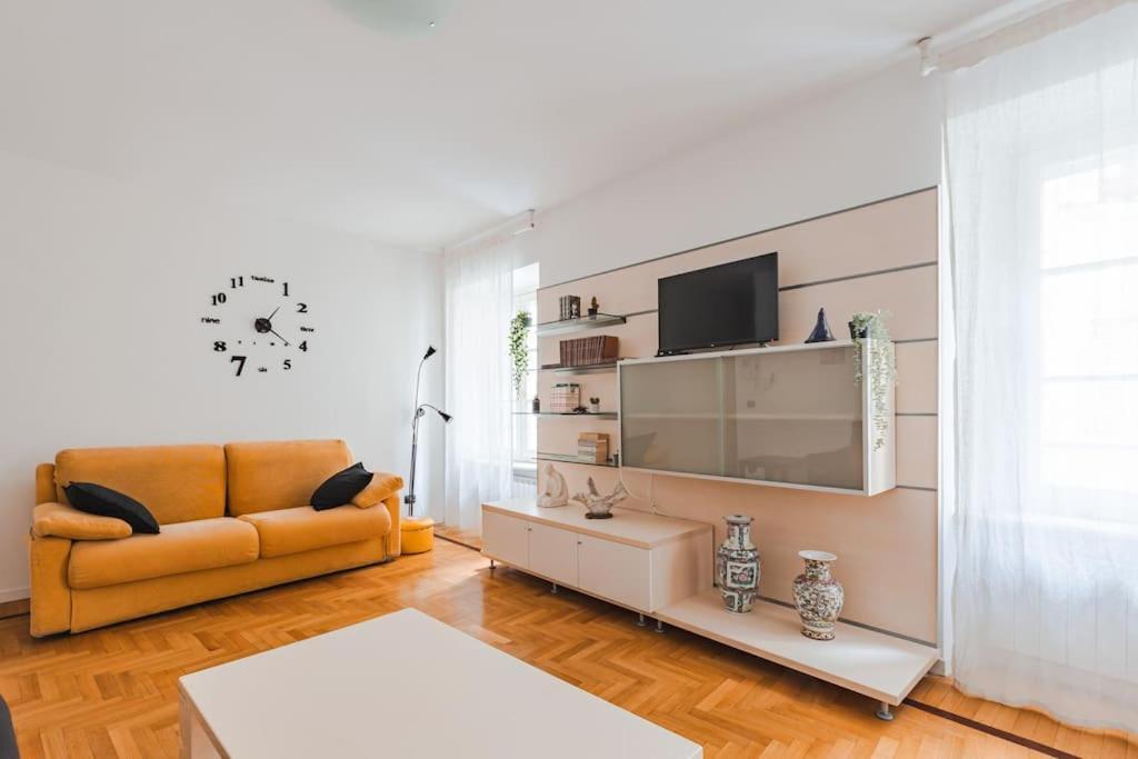 Piazza Unita Central Apartment トリエステ エクステリア 写真